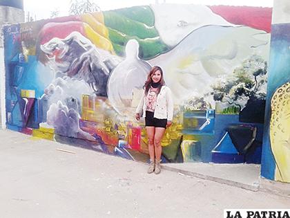 Uno de los murales en exterior del país /Pamela Chávez/Facebook