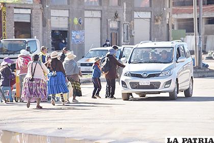 Existen varias personas que incumplen la cuarentena en el país / LA PATRIA