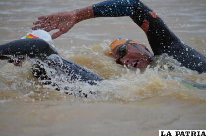 Durante la competencia del fin de semana en la represa de La Angostura /Febona
