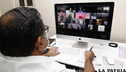 No solo los alumnos tienen problemas con el internet, sino también los maestros /expreso.com