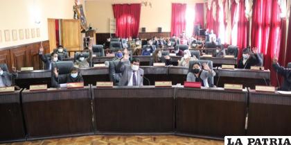 Asambleístas aprobaron la ley en la sesión de ayer /ALDO