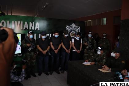 Los súbditos chinos querían llevar droga en velas aromáticas /Ministerio de Gobierno