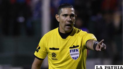 El árbitro ecuatoriano Guillermo Guerrero /goal.com
