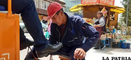 Con su trabajo logró hacer estudiar a sus hijos y sacarlos profesionales