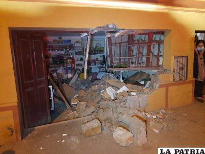 Así quedó la casa tras el impacto /LA PATRIA