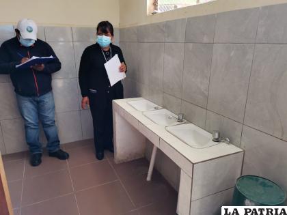 Las baterías de baños son insuficientes para la cantidad de alumnos /Comunicación Adhemar Alcalde