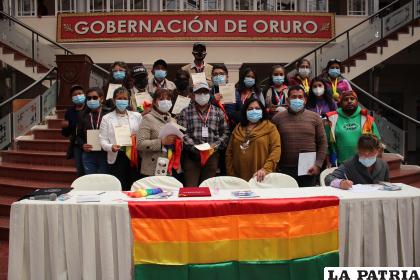 Entrega de reconocimientos a los periodistas /LA PATRIA