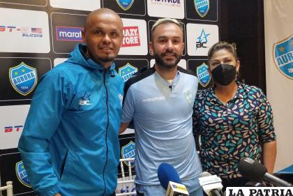 Durante la presentación de Maximiliano Lugo en Aurora 
/Club Aurora
