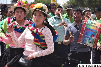 Empezaron su recorrido desde la plaza del Casco del Minero
