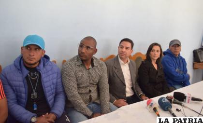 Presentación del nuevo cuerpo técnico de Gualberto Villarroel San José /LA PATRIA