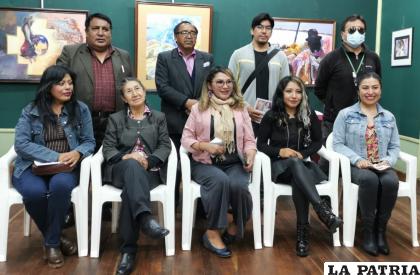 El pincel femenino de 11 artistas en la Casa Simón I. Patiño
/ LA PATRIA