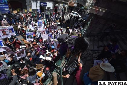 La movilización fue en repudio de la justicia que hay en Bolivia / APG