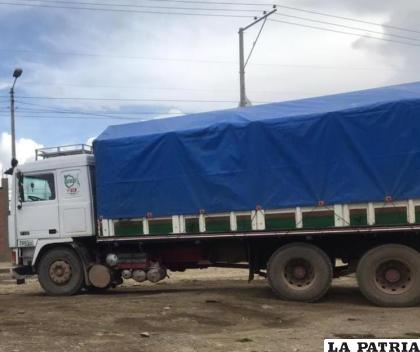 El camión que fue incautado por la Aduana /Aduana Nacional