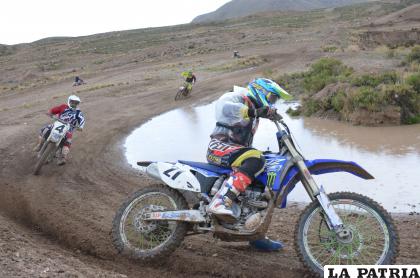 Punto alto para el motociclismo orureño /LA PATRIA