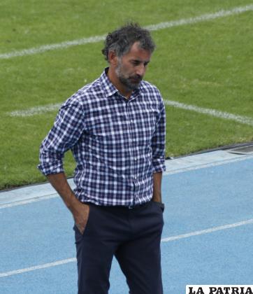 Ponce no pudo hacer nada para evitar la caída de su equipo /APG