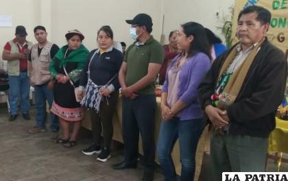 Todos ellos son parte del nuevo directorio que fue elegido en Santa Cruz /LA PATRIA