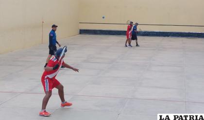 Intensa actividad para este fin de semana en la pelota raqueta
/LA PATRIA