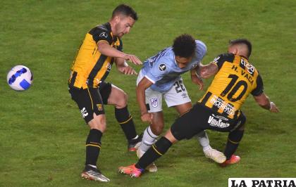 La marca y concentración en el partido, posibilitó el triunfo de los “atigrados” /APG
