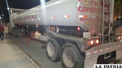 El chofer conducía la cisterna con alto grado alcohólico /LA PATRIA