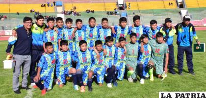 El plantel de Quiroziñhos jugará este sábado por la clasificación ante Creativo Sport /LA PATRIA