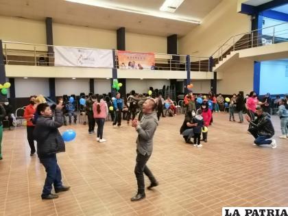La diversión estuvo en la sede de la Morenada Central /LA PATRIA
