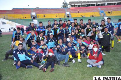 Deportivo Shalon comienza la defensa de su título teniendo como rival a Oruro Royal /LA PATRIA