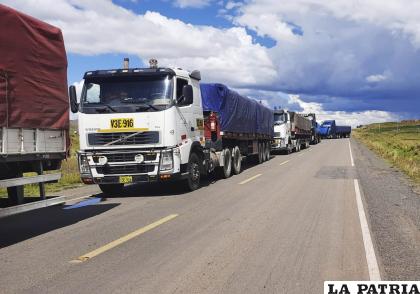 Comunarios de la provincia Ingavi, en vigilia en el centro de La Paz / ANF