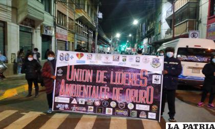 Una marcha antecedió el apagón colectivo y voluntario /LA PATRIA