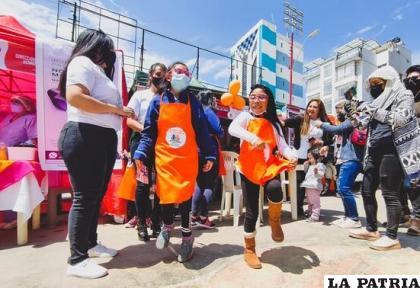 La música fue parte de la feria de emprendedoras /GAMO