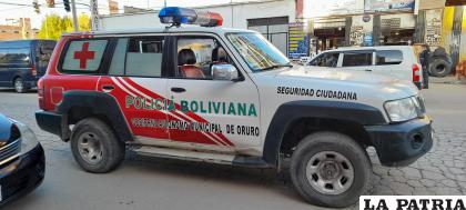 El carro de Bomberos fue chocado en las puertas laterales /LA PATRIA
