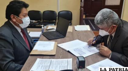 Los postulantes deben cumplir una lista de requisitos /Brújula Digital