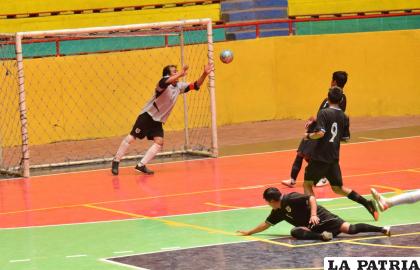 El deporte de la pelota dura comienza a definirse /LA PATRIA