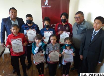 Una jornada especial para los atletas del ráquetbol y la gimnasia /GAMO