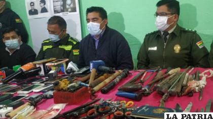 Presentaron los objetos secuestrados del penal 
/Erbol