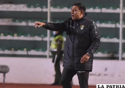 Definitivamente César Farías no cumplió las expectativas /APG