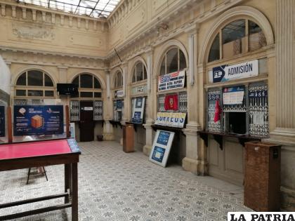 El deterioro del edificio de Correos de Oruro es más que evidente /LA PATRIA