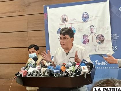 Diputado Héctor Arce durante la conferencia de prensa que ofreció para denunciar lo sucedido /LA PATRIA