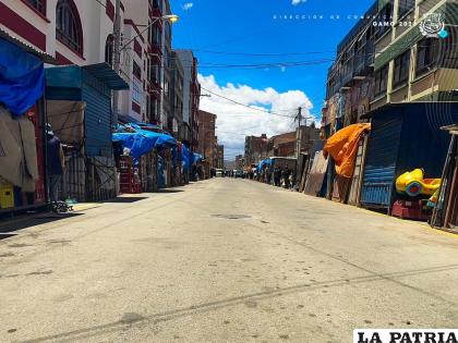 Liberan las calles Bakovic y Sucre invadidas por comerciantes /GAMO
