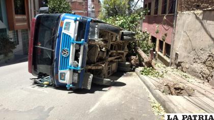 El ornato público se vio afectado tras el incidente /LA PATRIA