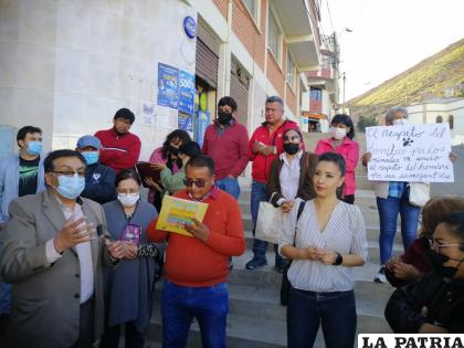 Vecinos salen en defensa de sus â€œperritos comunitariosâ€ /LA PATRIA
