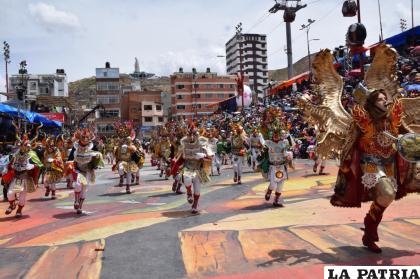 Las observaciones a la Diablada Oruro, fueron al color del buzo y al Ángel con seis alas /CDEFO