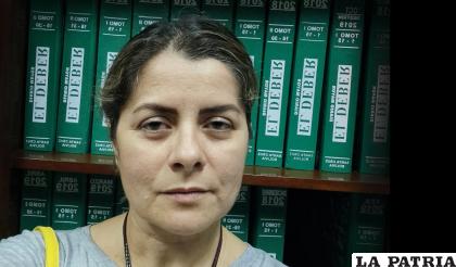 La periodista del diario El Deber, Silvana Vincenti. /RRSS de Silvana Vincenti