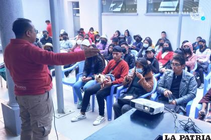 Capacitaciones de los 60 voluntarios / GAMO
