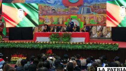 El Presidente Luis Arce en la Sesión de Honor del Concejo Municipal /ERBOL