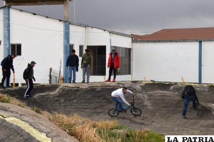 El Sedede apoya con los trabajos respectivos en el circuito de bicicross /LA PATRIA