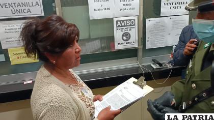 Familiares de pacientes con cáncer entregaron una misiva dirigida al Presidente Arce /LA PATRIA