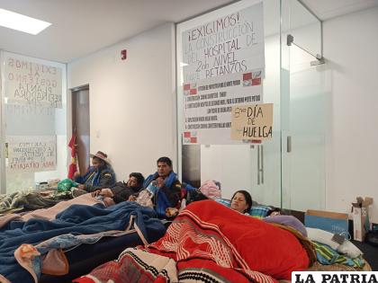 El piquete de huelga de hambre se mantiene en el Legislativo /LA PATRIA