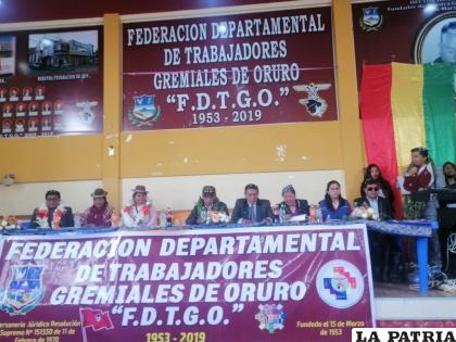 Acto de homenaje a los 70 años de la Federación Departamental de Trabajadores Gremiales de Oruro 
/LA PATRIA