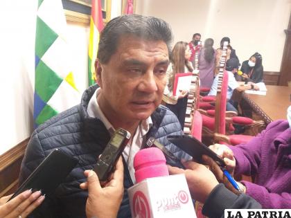 Gobernador, Johnny Vedia /LA PATRIA