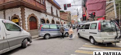 La medida se extendió por calles dentro de la ciudad /LA PATRIA  